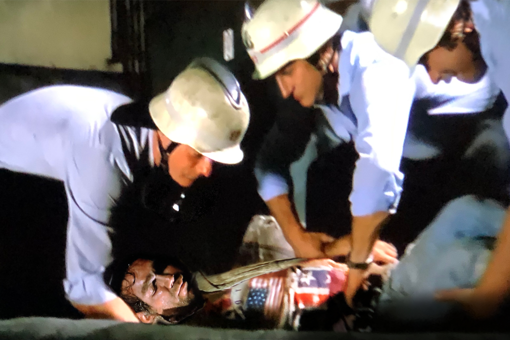 ein Obdachloser ist zusammengebrochen