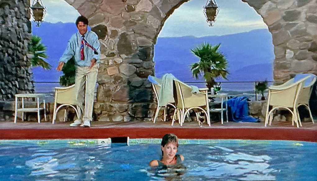 Die Poolanlage des Furnace Creek Ranch Resort, inmitten trockener Wüstenlandschaft