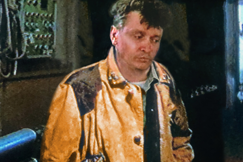 der neue Wachtmann tritt seinen Dienst an